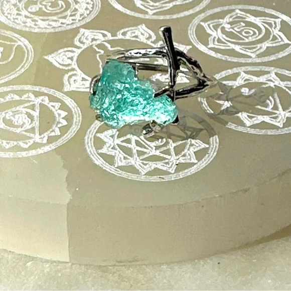 Blue lucite silver statement ring/art deco vibes - Picture 1 of 3